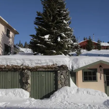 Ξενοδοχείο με διαμερίσματα Nevra